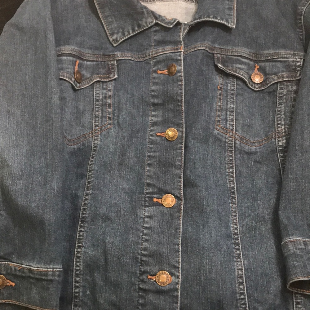 Blue denim size 3x jacket. 26/28, 3/4 sleeve